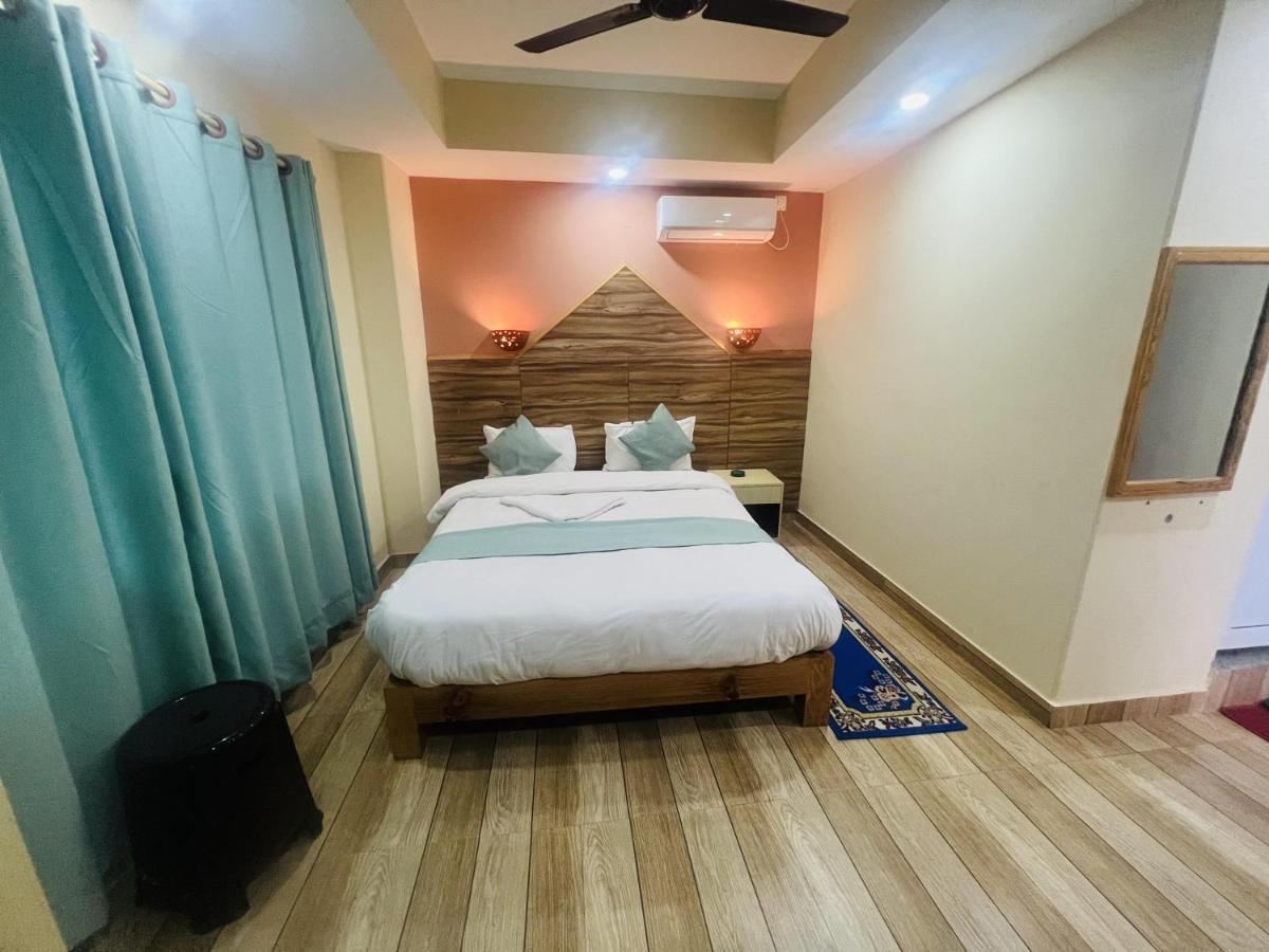 Hotel Olympus Pokhara Ngoại thất bức ảnh