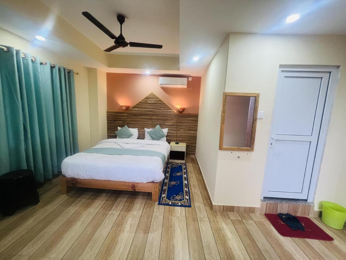Hotel Olympus Pokhara Ngoại thất bức ảnh