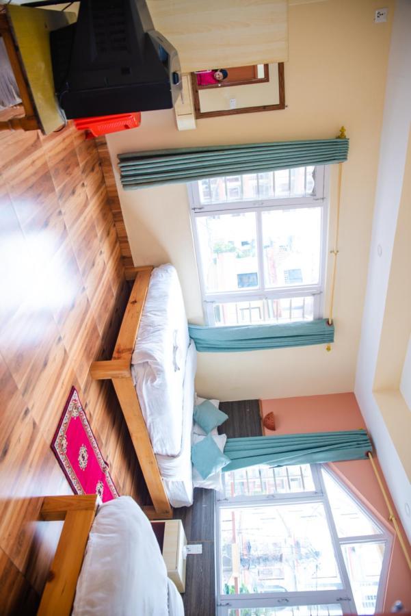 Hotel Olympus Pokhara Ngoại thất bức ảnh