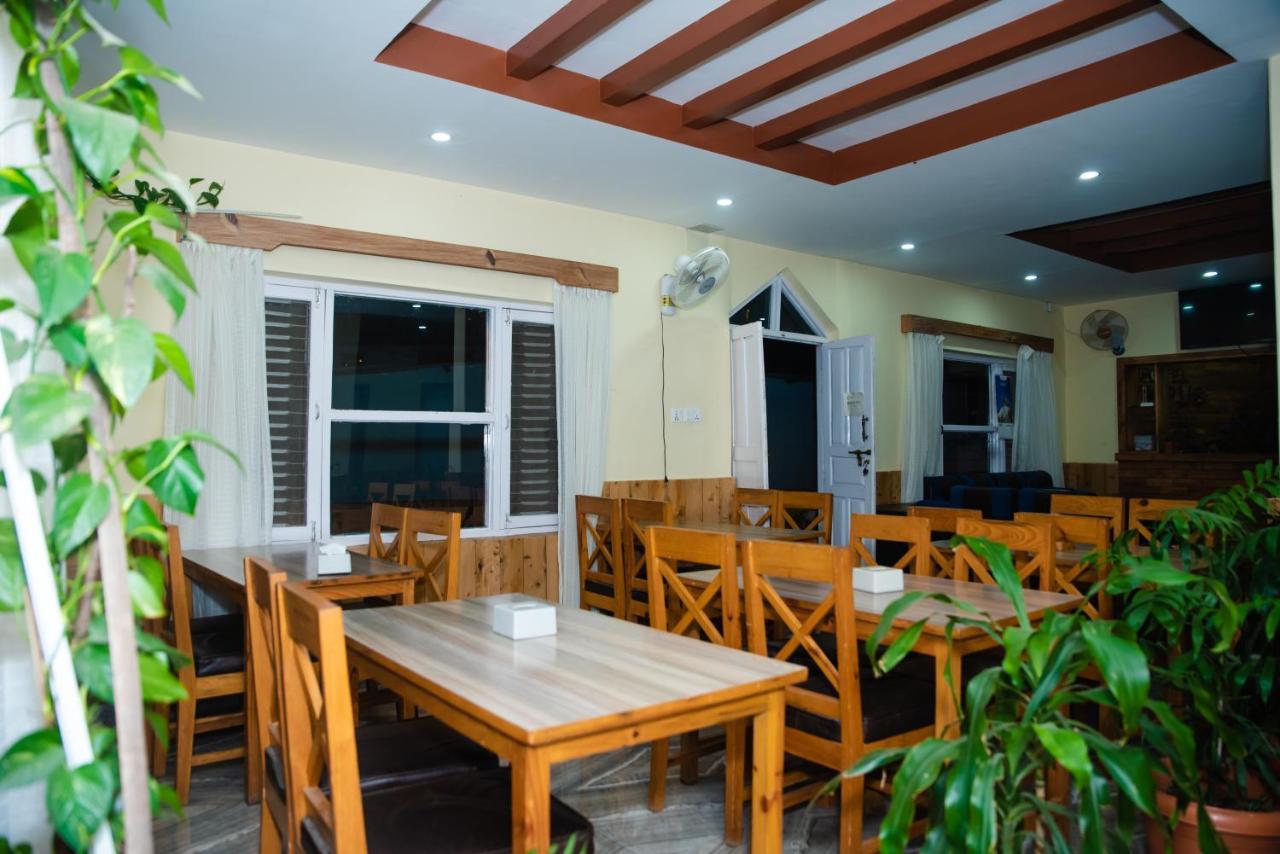 Hotel Olympus Pokhara Ngoại thất bức ảnh