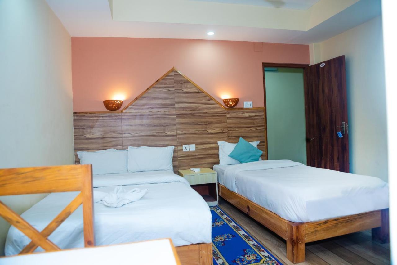 Hotel Olympus Pokhara Ngoại thất bức ảnh