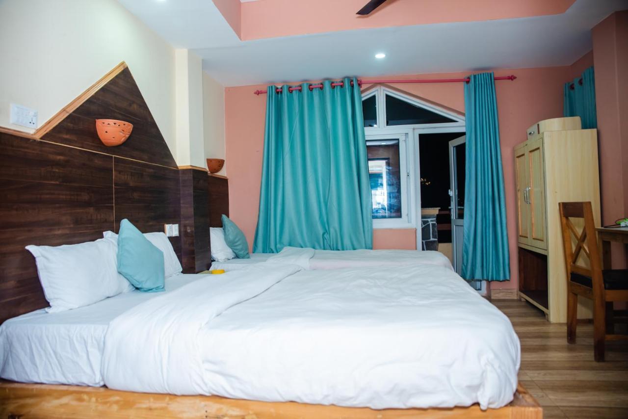Hotel Olympus Pokhara Ngoại thất bức ảnh