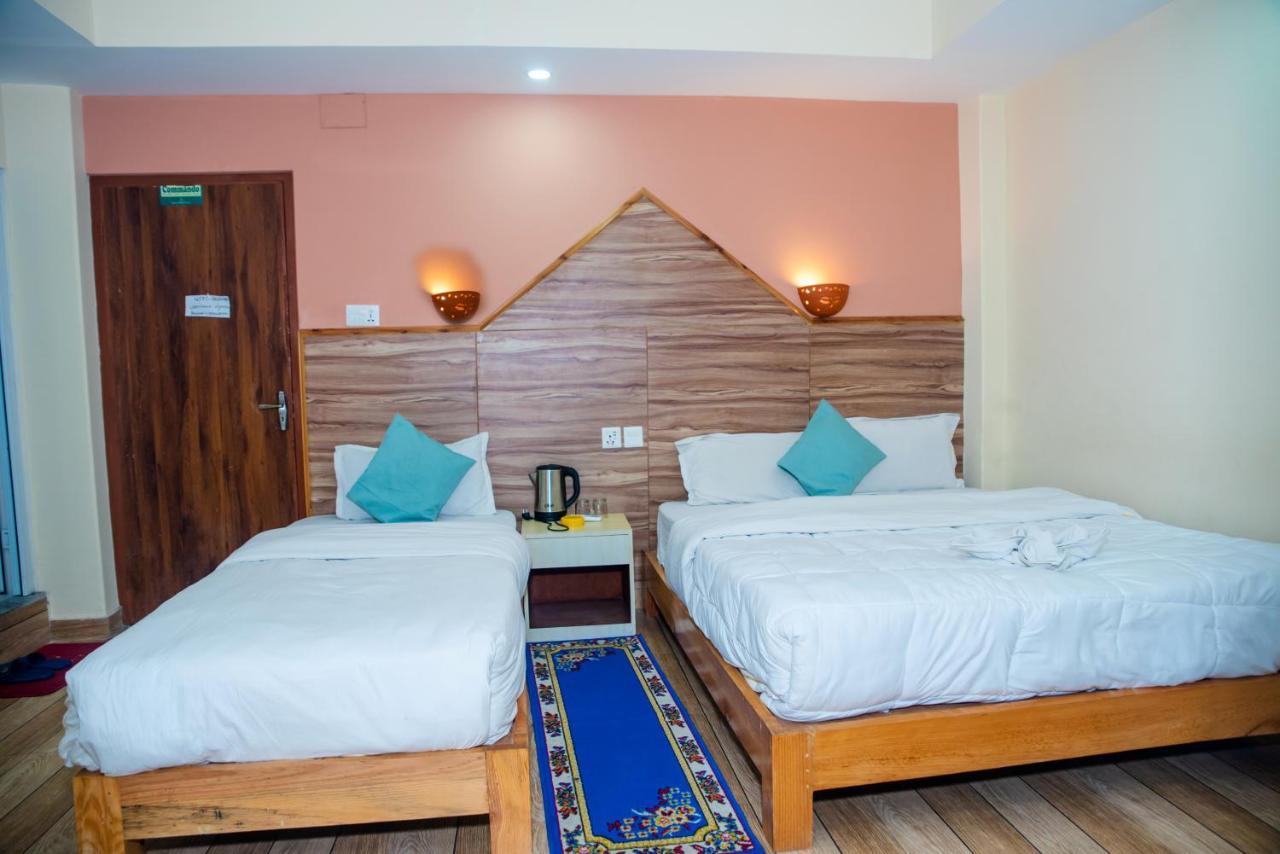 Hotel Olympus Pokhara Ngoại thất bức ảnh