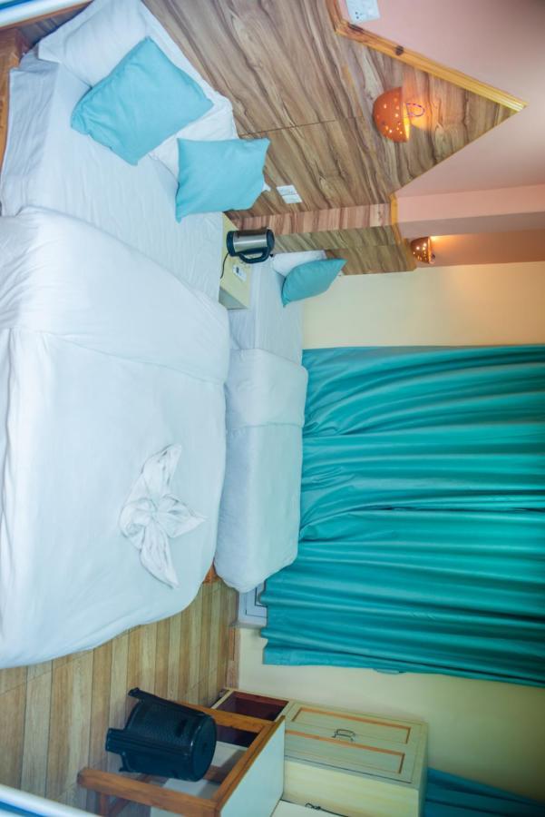 Hotel Olympus Pokhara Ngoại thất bức ảnh