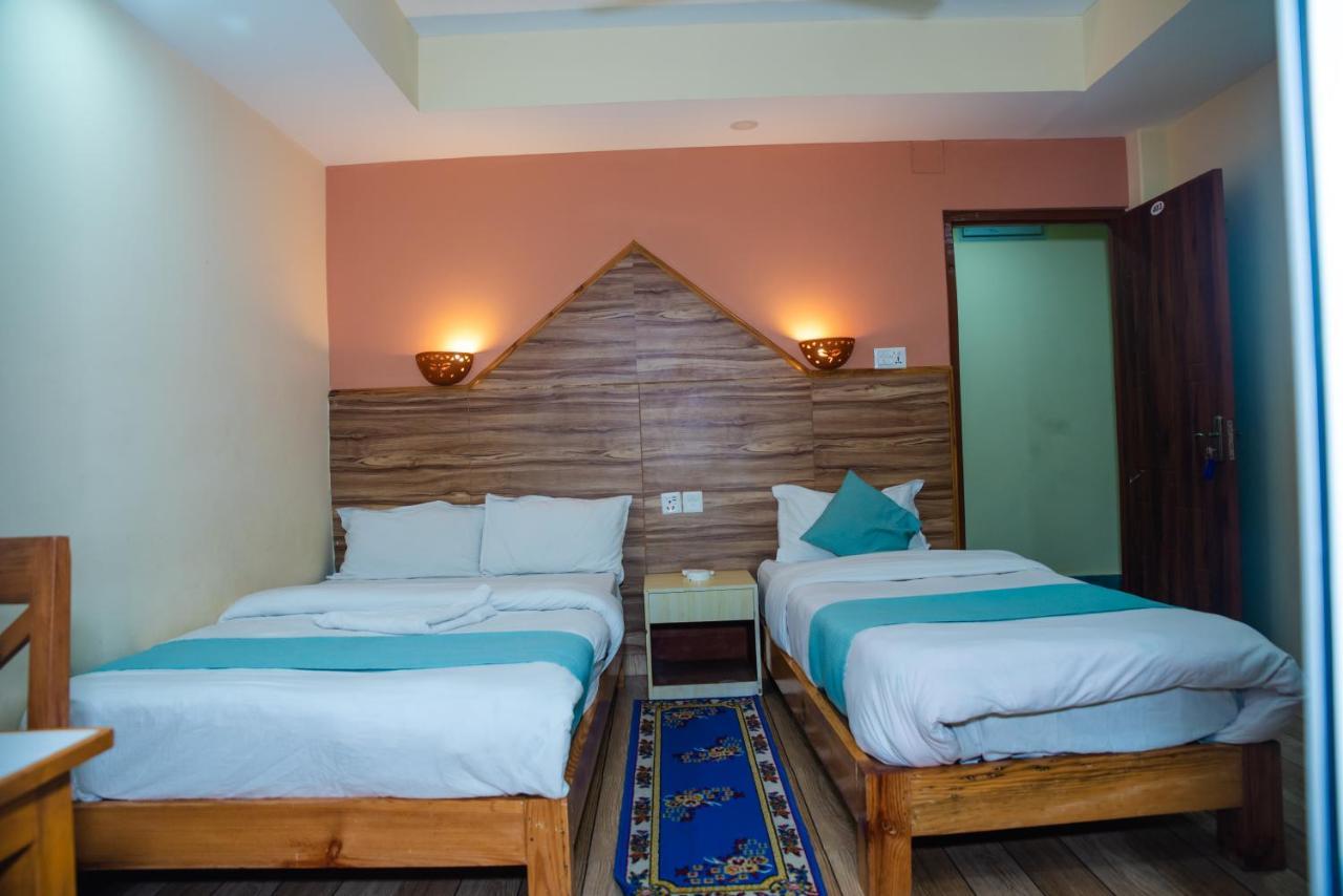 Hotel Olympus Pokhara Ngoại thất bức ảnh