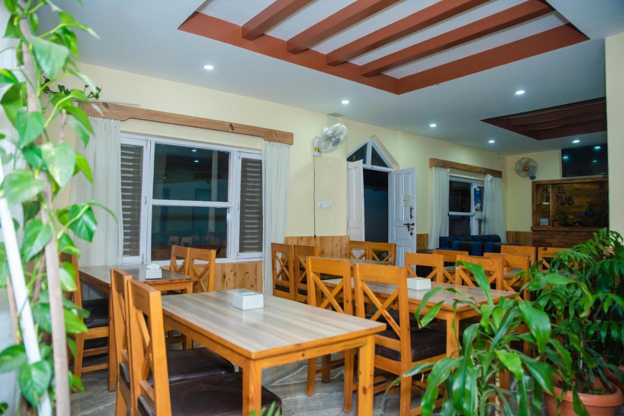 Hotel Olympus Pokhara Ngoại thất bức ảnh