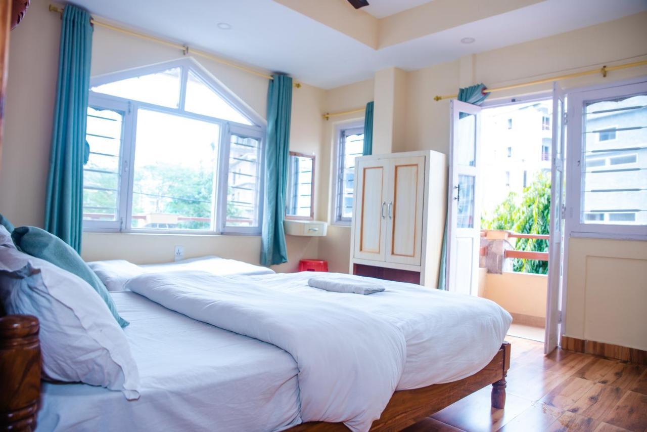 Hotel Olympus Pokhara Ngoại thất bức ảnh