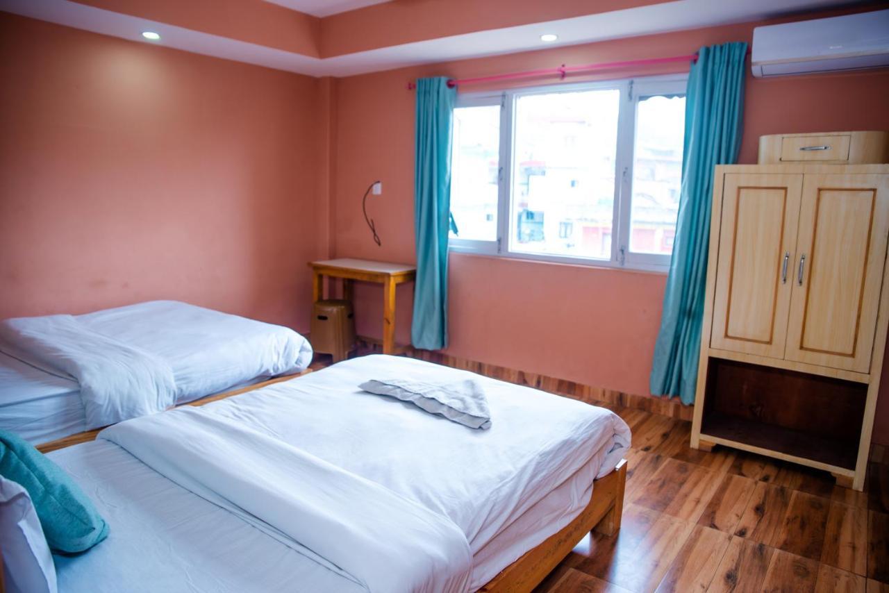 Hotel Olympus Pokhara Ngoại thất bức ảnh